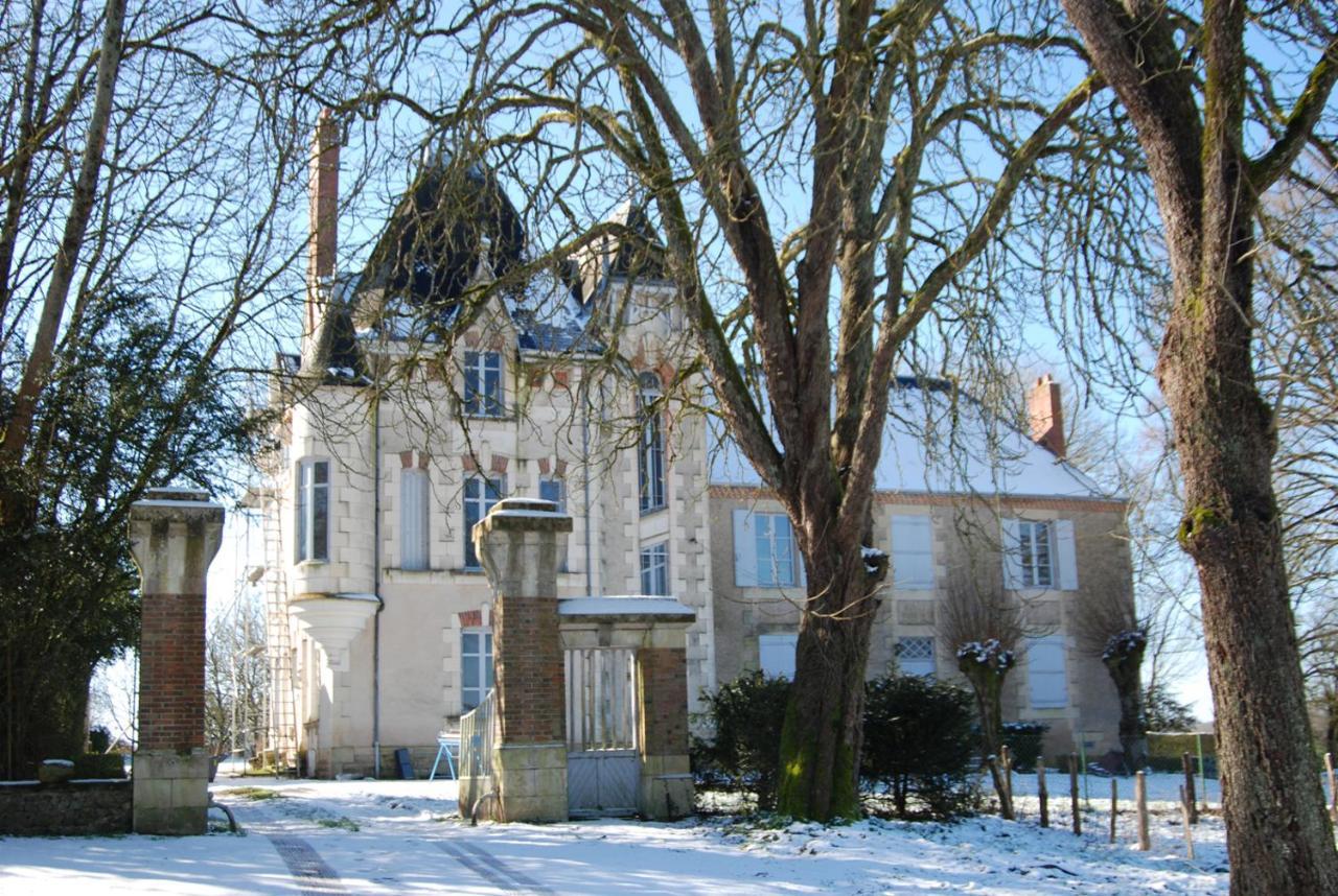 Chambres D'Hotes Montbron Luchapt Экстерьер фото