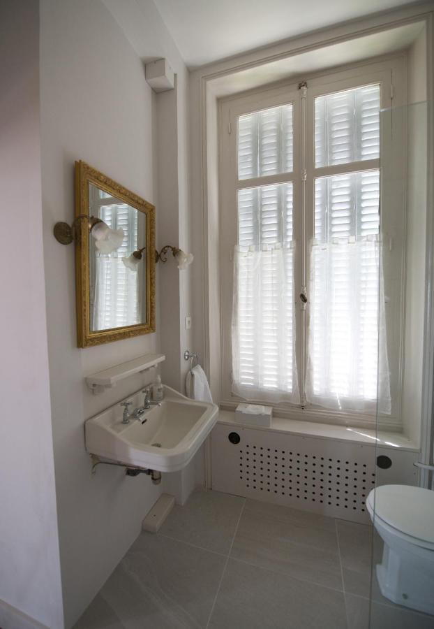 Chambres D'Hotes Montbron Luchapt Экстерьер фото