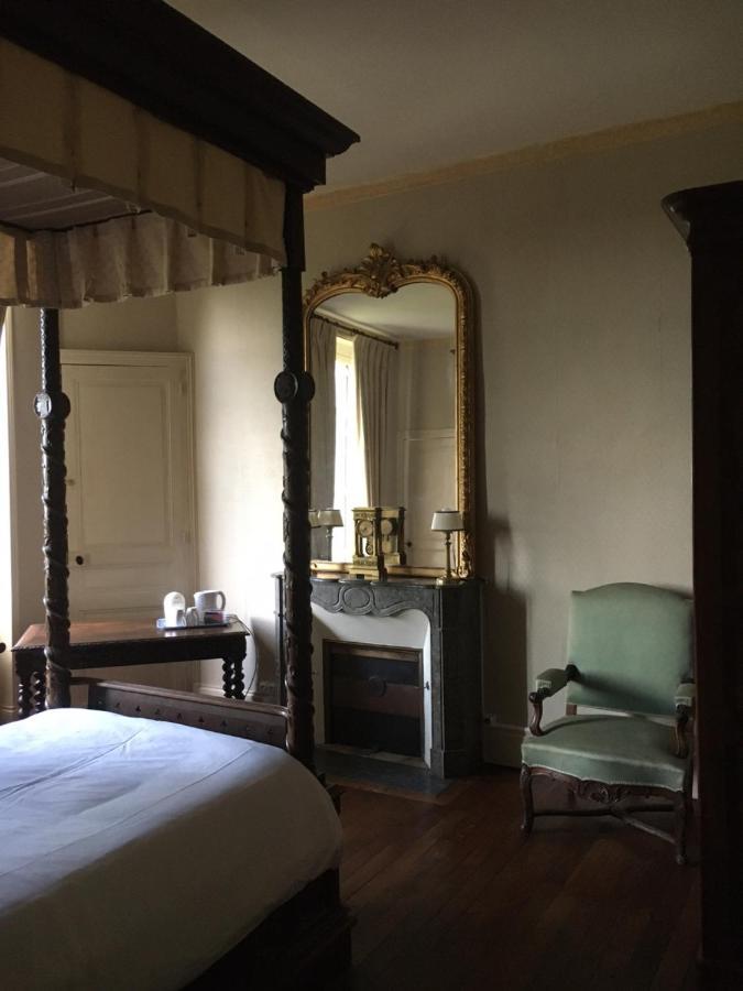Chambres D'Hotes Montbron Luchapt Экстерьер фото